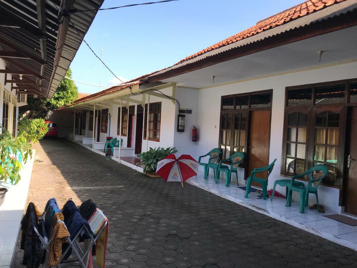RedDoorz near Pantai Barat Pangandaran 2 Hotel Bagian luar foto